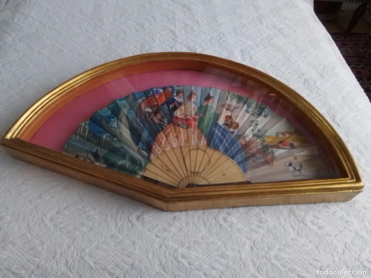 Antig&uuml;edades: Precioso abanico antiguo, valenciano, pintado a mano y firmado. Varillaje de marfil. Ta&ntilde;o grande, me