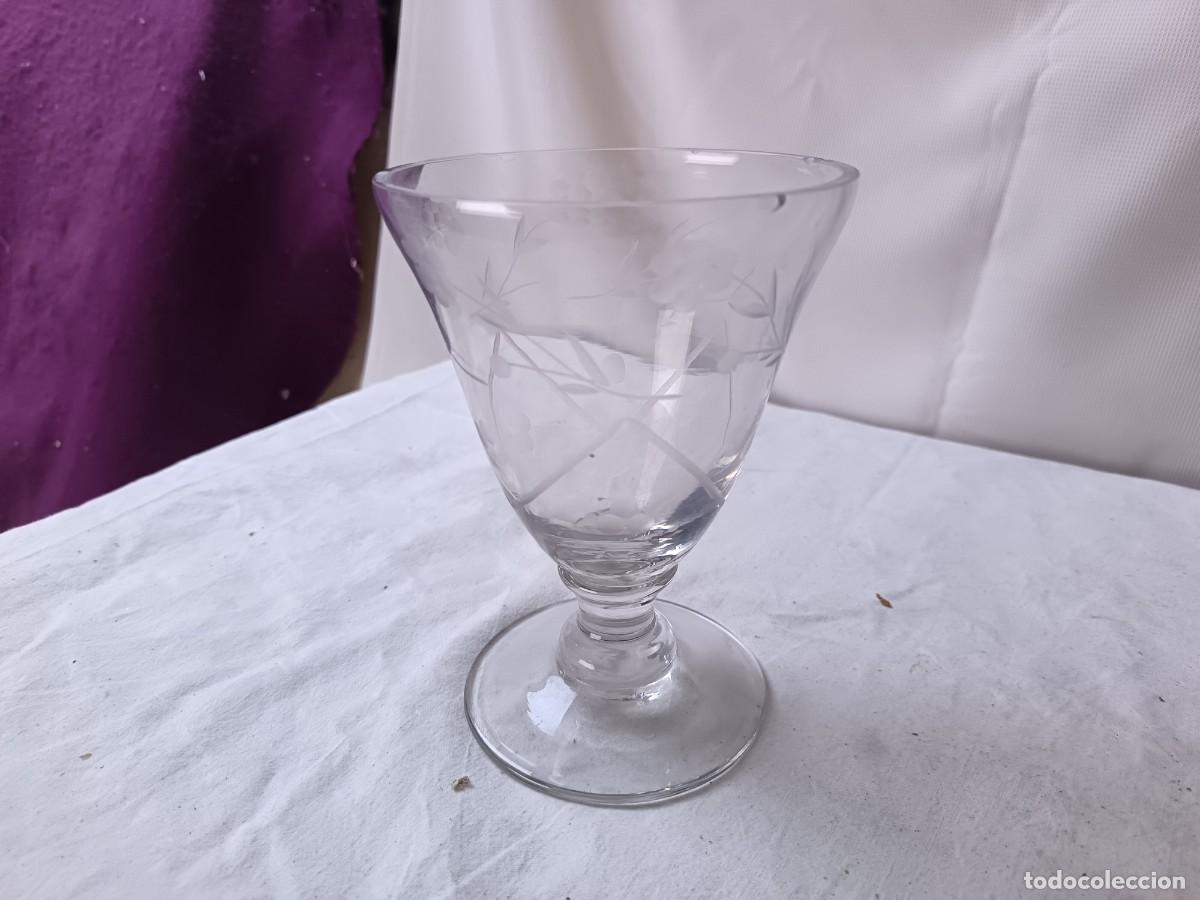 Oggetti Antichi: Antigua Copa de Cristal Grueso, tallada a mano, a identificar
