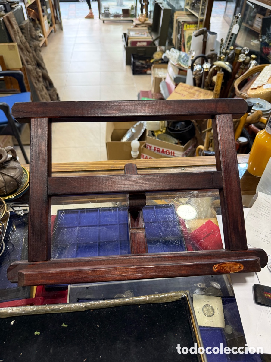 Antiquit&eacute;s: Bonito atril en madera