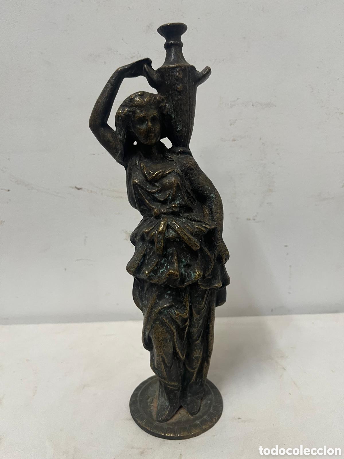 Antig&uuml;edades: Bonita figura de bronce patinada. A/J