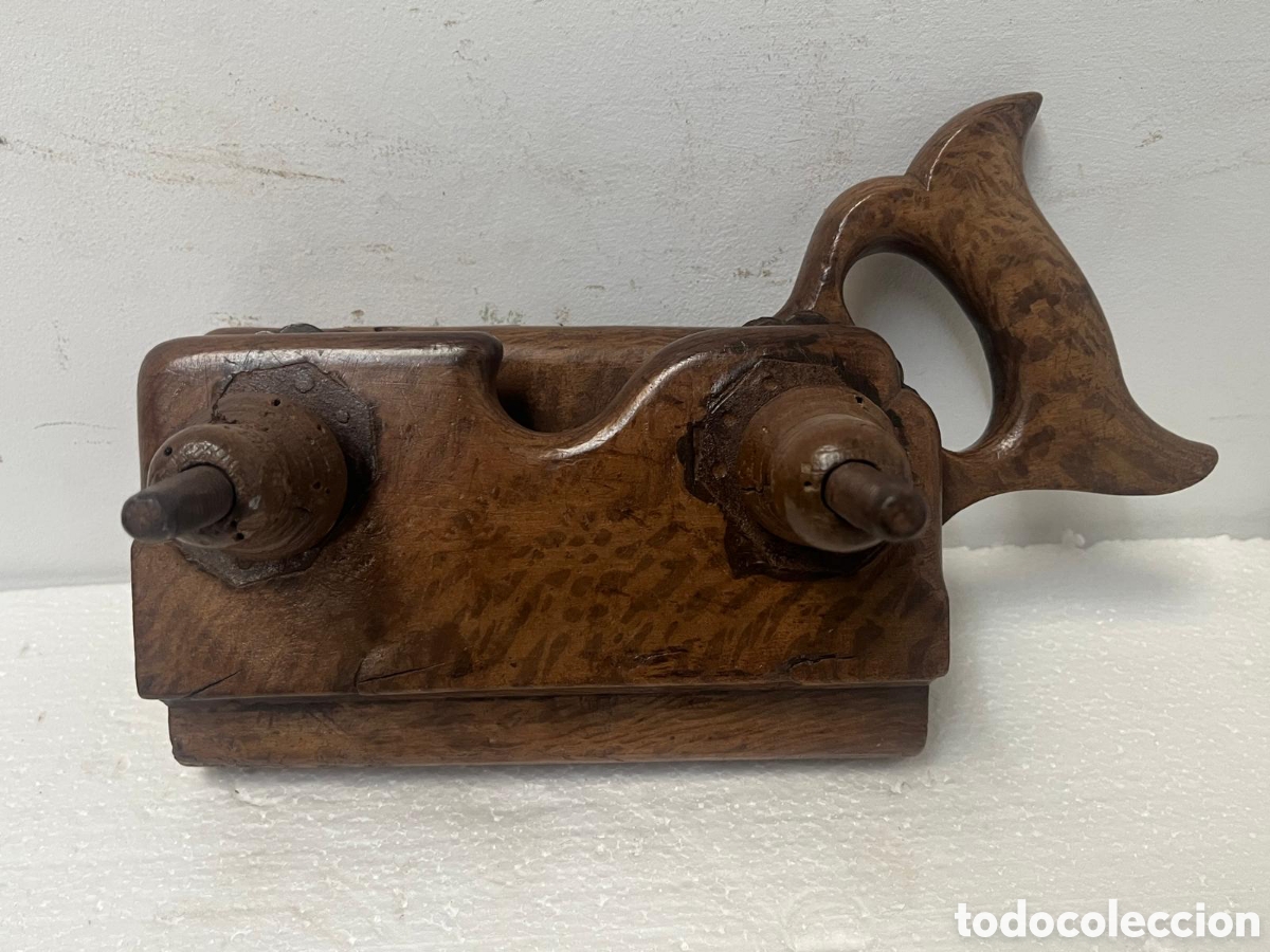 Antig&uuml;edades: Antiguo Cepillo Acanalador de Madera de Roble para Carpinter&iacute;a (/Falta Hierro)