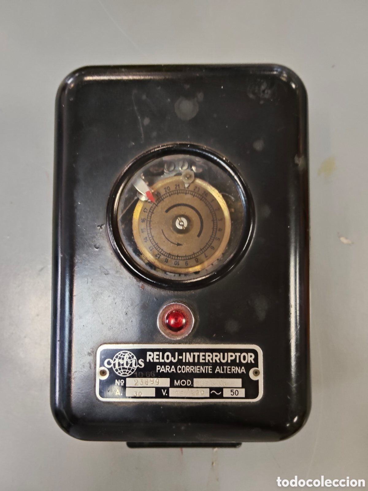 Antig&uuml;edades: Antiguo reloj interruptor horario