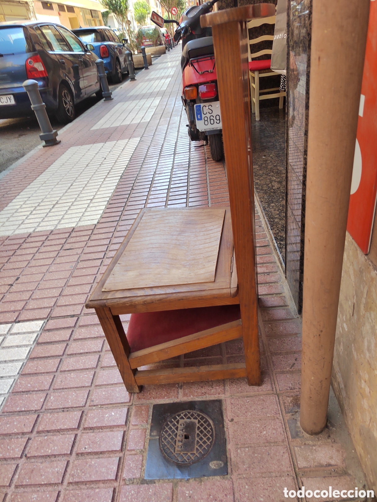 Antig&uuml;edades: Silla reclinatorio de iglesia - Foto 6