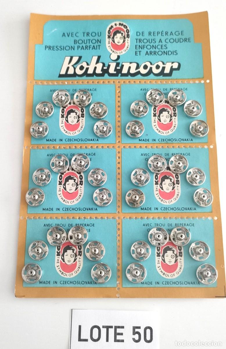 Antig&uuml;edades: Antiguo bl&iacute;ster Broches a presi&oacute;n (corchetes) plata Waldes Koh-i-noor (lote 50)