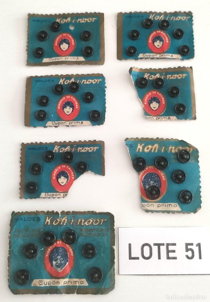 Antig&uuml;edades: Antiguos Broches a presi&oacute;n (corchetes) negro Waldes Koh-i-noor (lote 51)