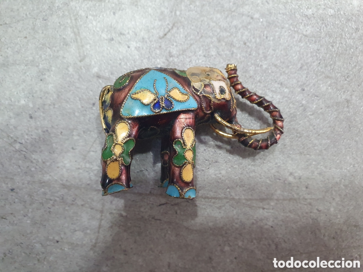 Antiques: Elefante de Cloisonn&eacute;. (L120)