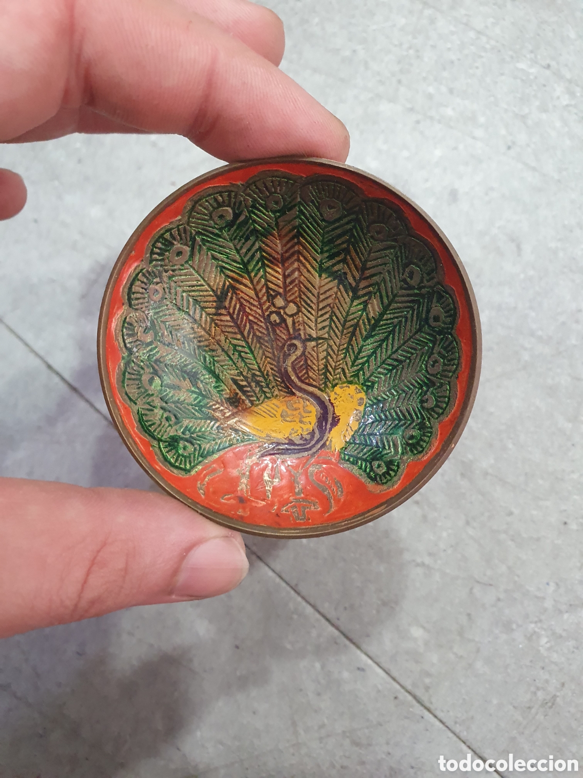 Antiquit&auml;ten: Platito en bronce India Pavo Real. (L120)