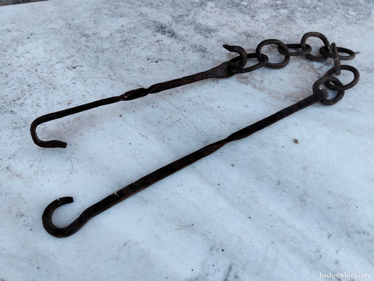 Antig&uuml;edades: Antiguo llares cadenas murillos de hierro forjado hechos a mano siglo XIX para chimenea