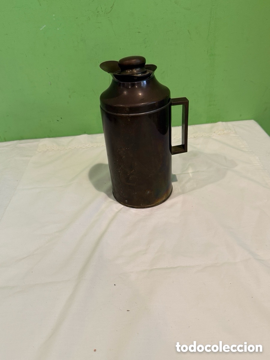 Antig&uuml;edades: Antiguo candelero modernista en bronce 35 cm con figura de pez y motivos vegetales Art Nouveau