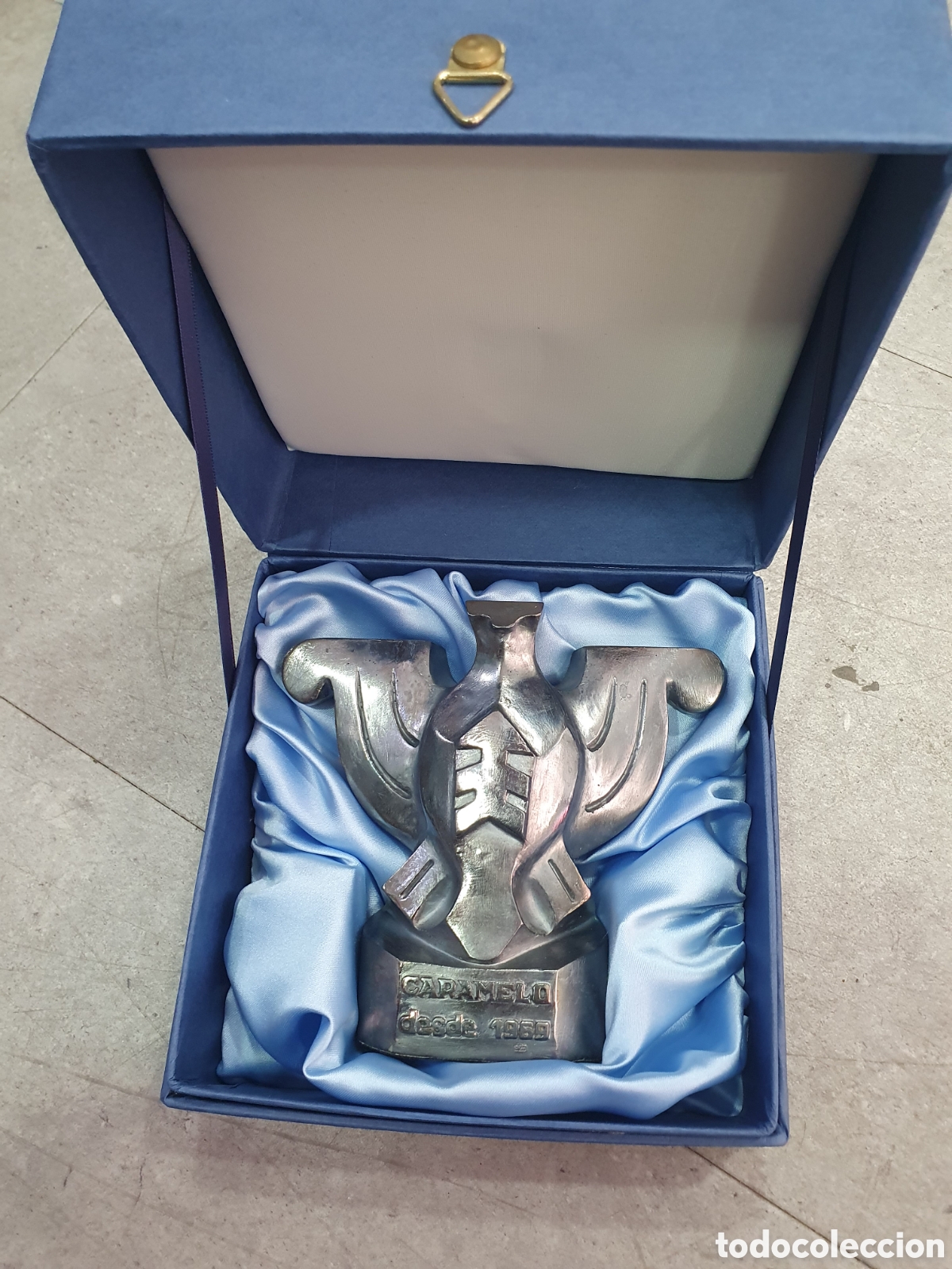 Antig&uuml;edades: Rara escultura plata de ley. Escultor Romero. Fabrica Caramelo. (L120)