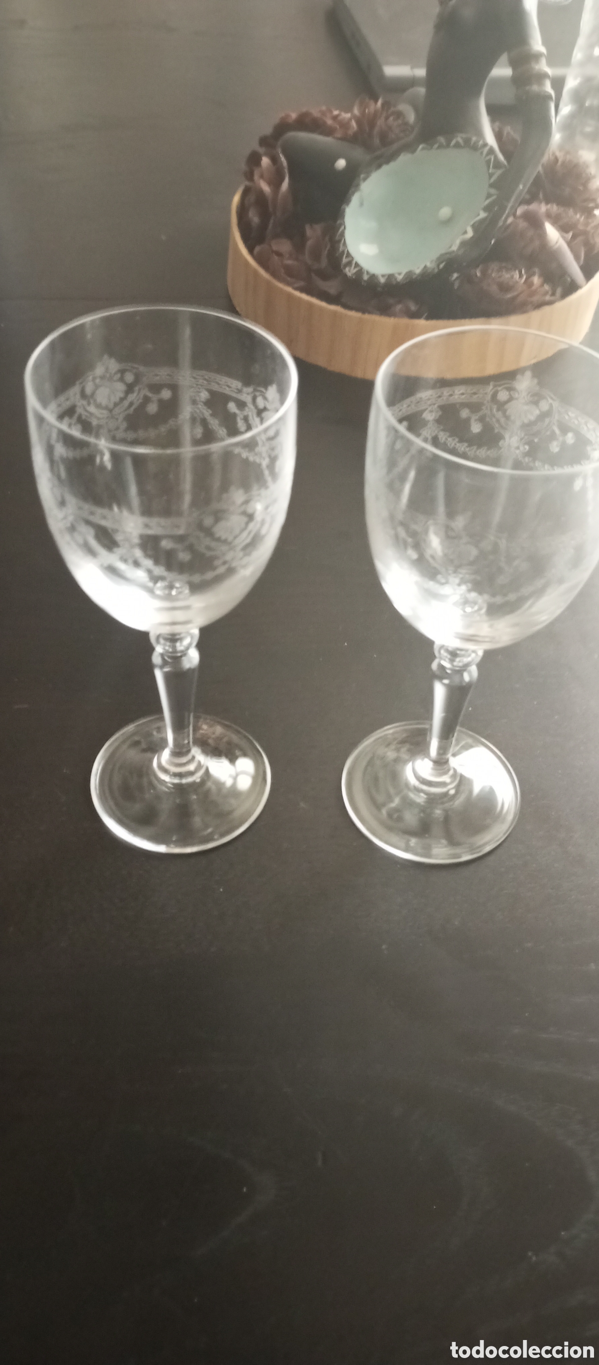 Antig&uuml;edades: Dos copas de vino Darques- Duran, colecci&oacute;n Dampiere