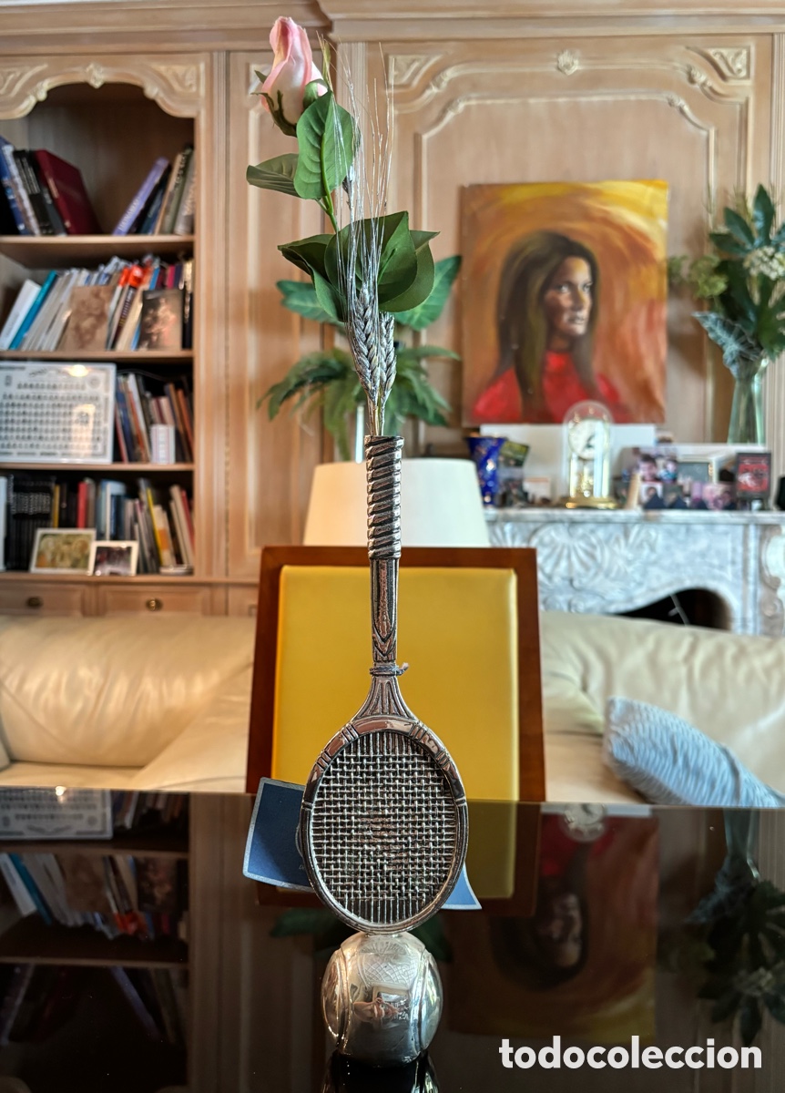 Antig&uuml;edades: Florero Raqueta de Tenis Valent&iacute; Plateado Decoraci&oacute;n Vintage Made in Spain