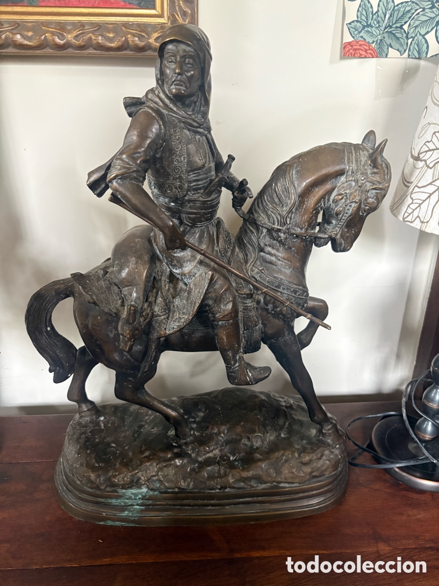 Antig&uuml;edades: Figura de Bronce Caballer&iacute;a Antigua