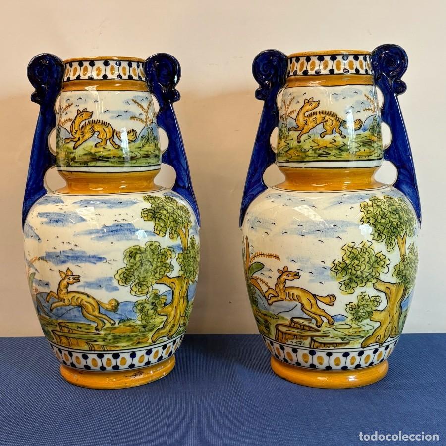 Antig&uuml;edades: Pareja de Jarrones de Cer&aacute;mica Talavera