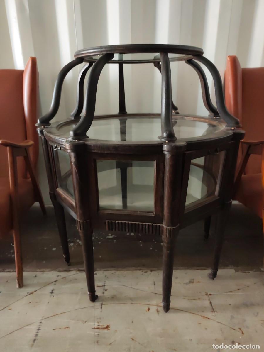 Antig&uuml;edades: Mueble antiguo vitrina expositor o mueble bar
