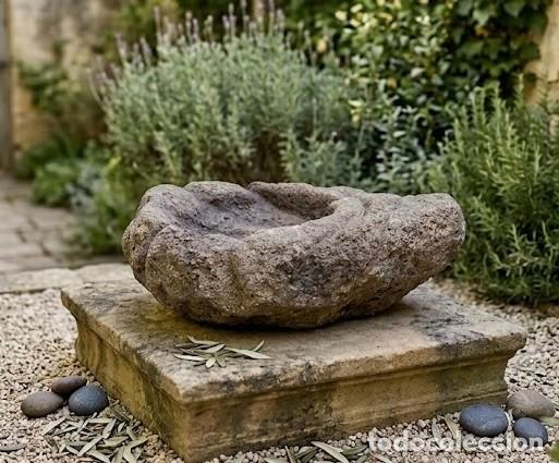 Antig&uuml;edades: Concha lit&uacute;rgica del Camino &bull; Granito portugu&eacute;s