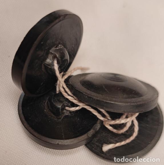 Antig&uuml;edades: LOTE DE 4 BOTONES ANTIGUOS, 22 MM - Foto 2