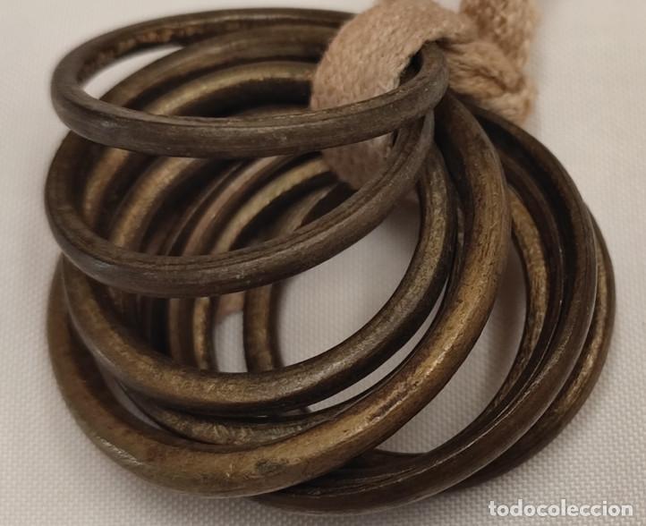 Antiquit&auml;ten: LOTE DE 9 ANILLAS ANTIGUAS DE BRONCE PARA COSTURA SUECCION CORTINAS ETC. ETC.