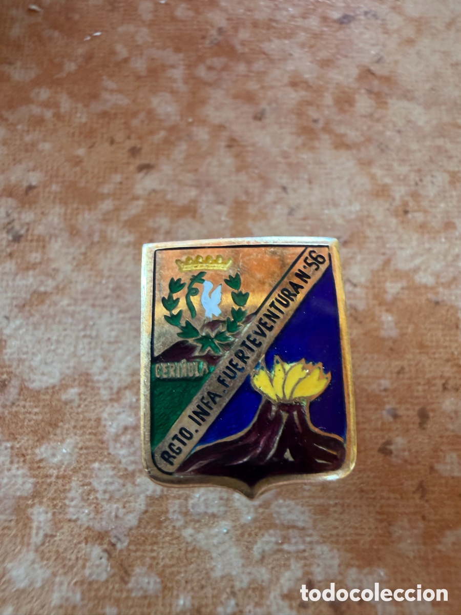 Antig&uuml;edades: Insignia Regimiento de Infanter&iacute;a Fuerteventura N56 Ceri&ntilde;ola