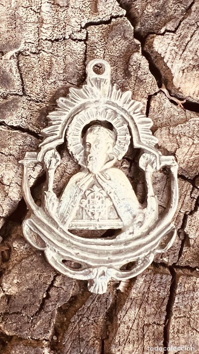 Antig&uuml;edades: medalla plata San Sim&oacute;n de Rojas trinitario padre ave maria popular collarada sXVIII 50x34mm