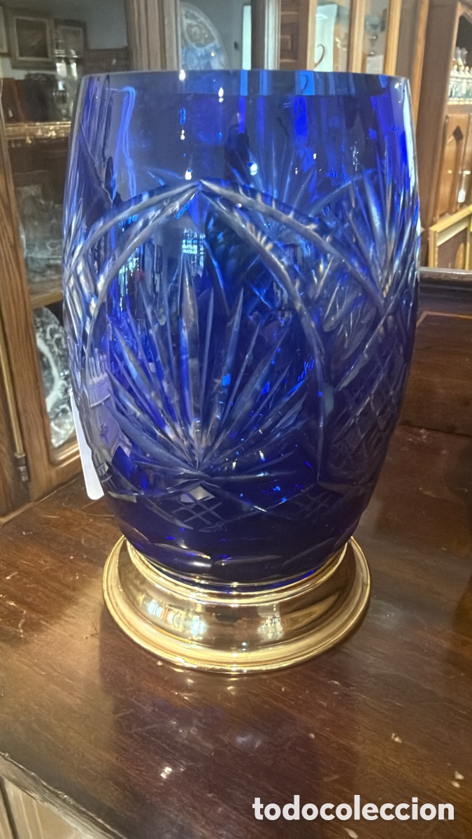 Antig&uuml;edades: FLORERO CRISTAL AZUL CON BASE