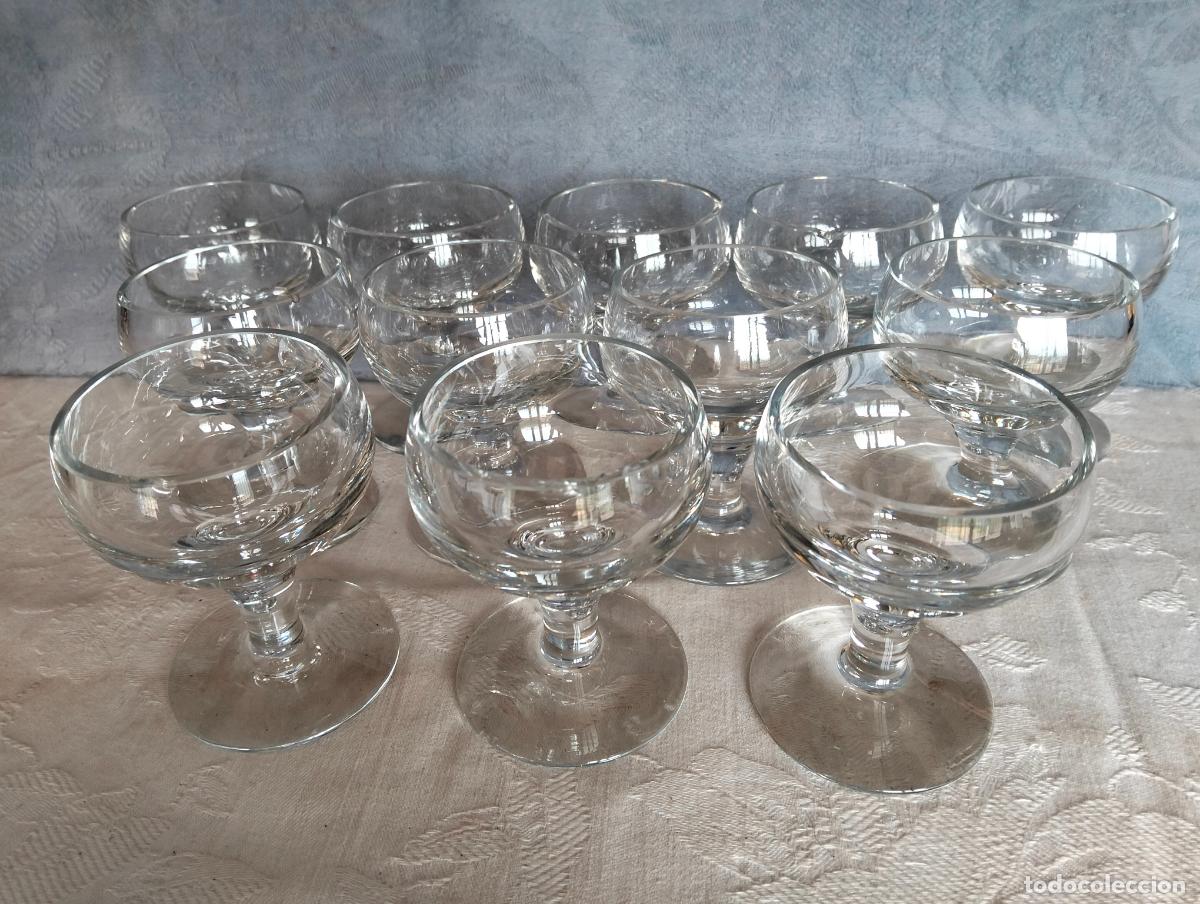 Oggetti Antichi: Lote 12 copas antiguas de cristal transparente sopladas a mano peque&ntilde;as 9cm a&ntilde;os 50-60
