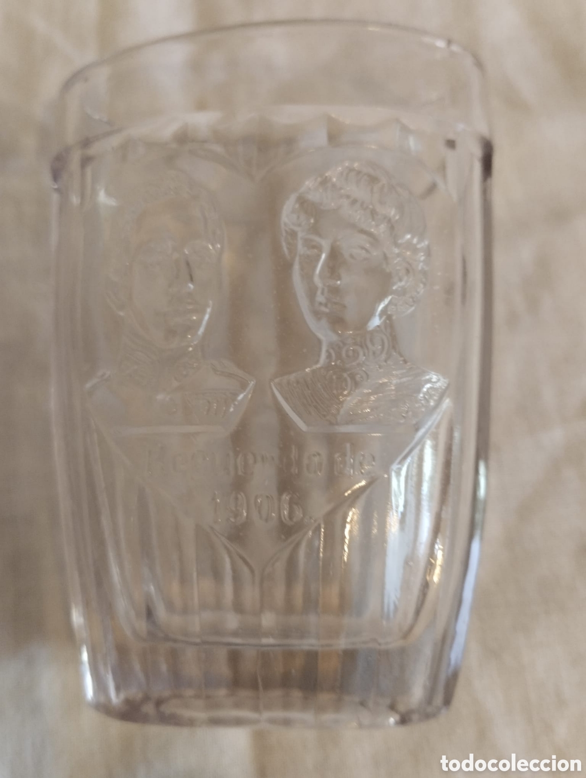 Antig&uuml;edades: Vaso recuerdo boda Alfonso XIII , 1905