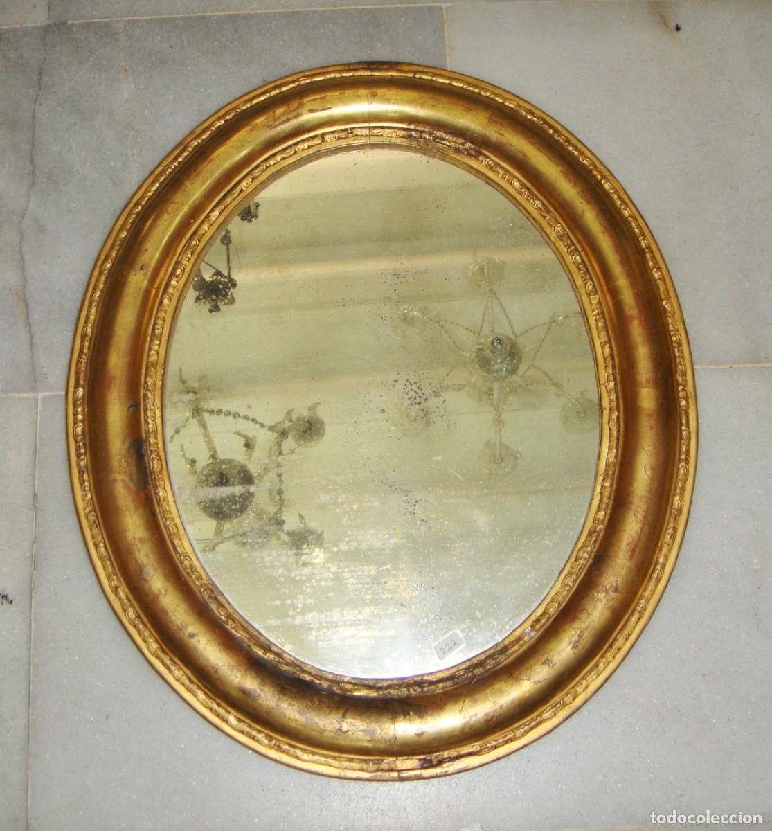 Antiguidades: Espejo oval isabelino &middot; Madera dorada al pan de oro &middot; ca. 1850&ndash;1880