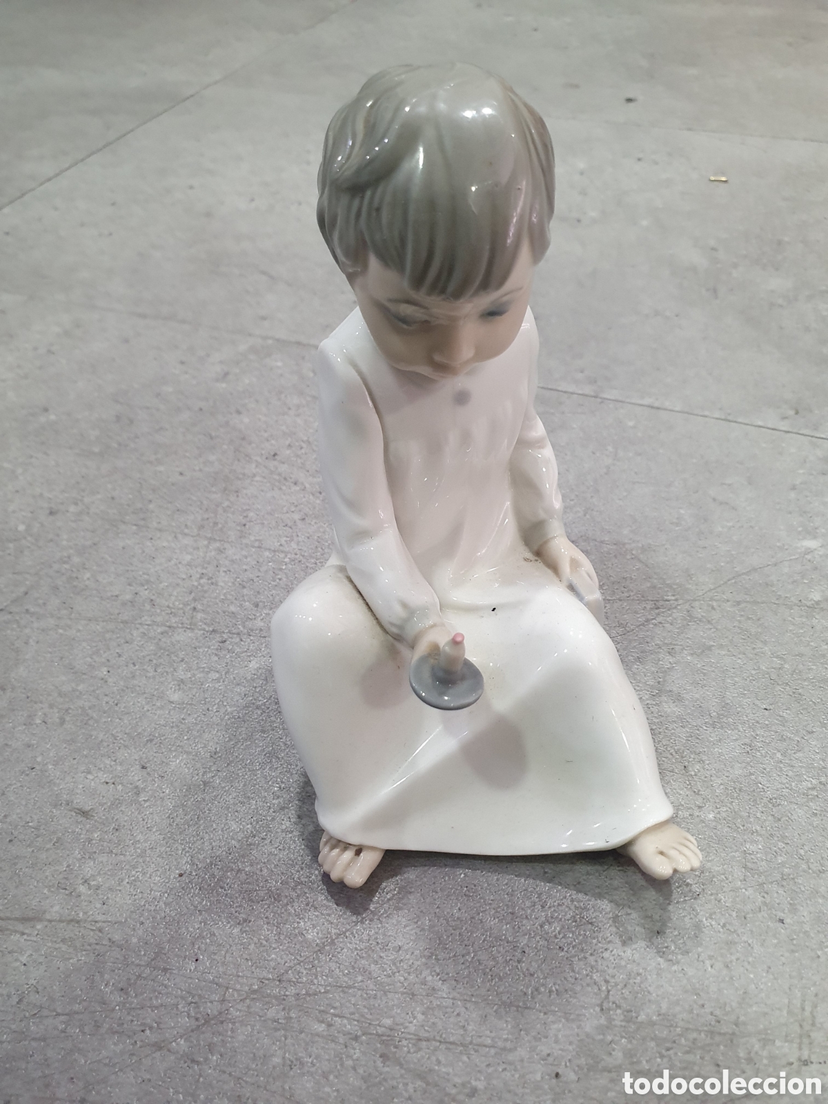 Antig&uuml;edades: Figura de ni&ntilde;o Zaphir de Lladr&oacute;. (L73)