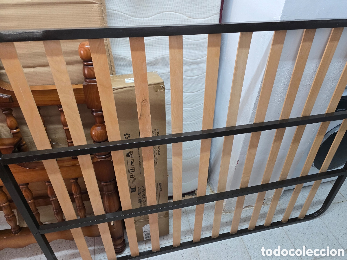 Antig&uuml;edades: Estructura de cama madera + colchon 150 x 190 - Foto 4