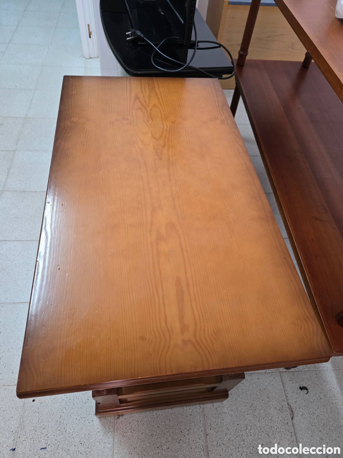 Antig&uuml;edades: Mesa television tv rustica - Foto 3