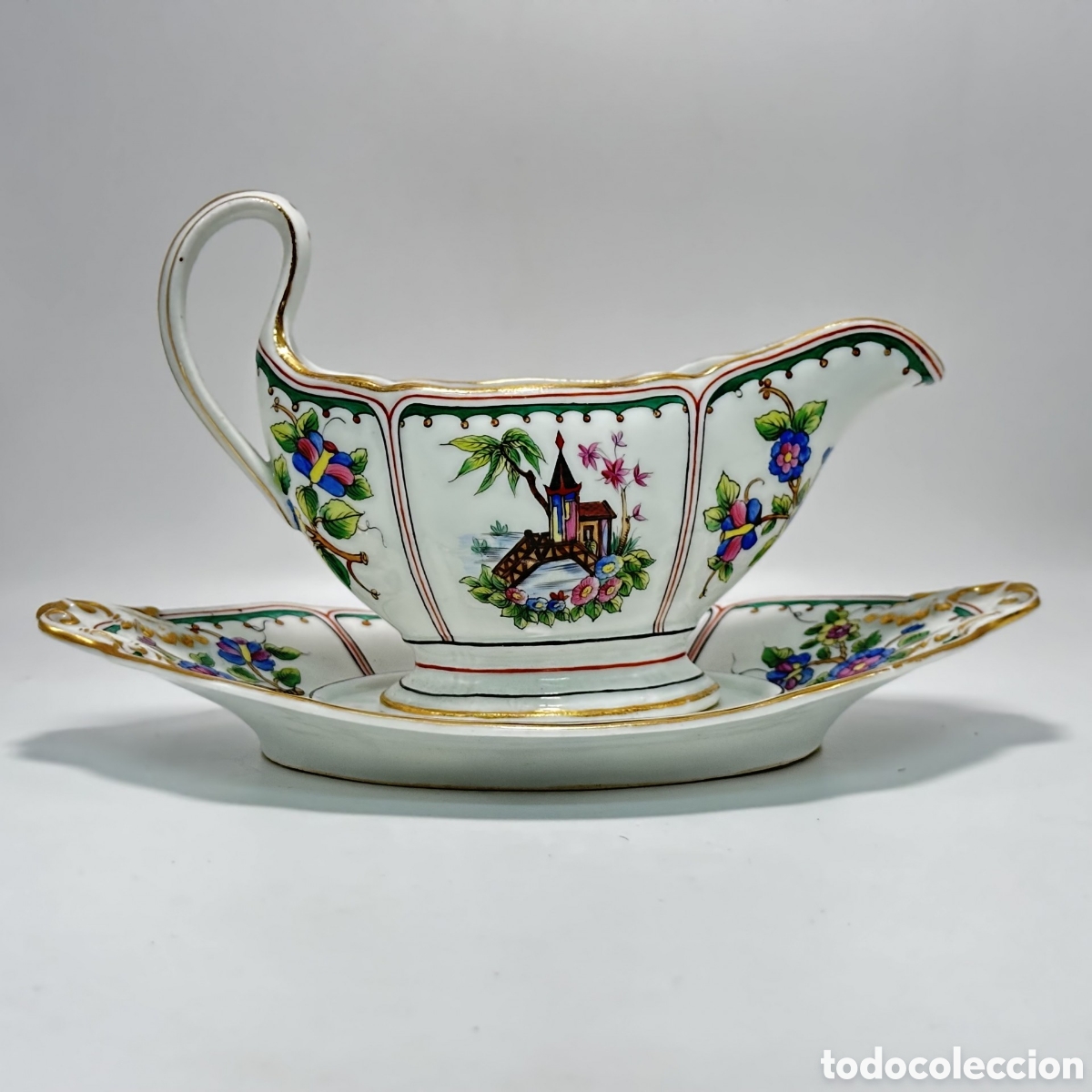 Antig&uuml;edades: Sauci&egrave;re ancienne en porcelaine / Molheira Antiga em Porcelana S. XIX (1820-1840)