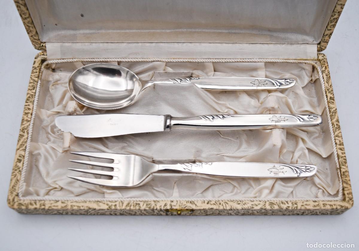 Antig&uuml;edades: Cubiertos de metal plateado con estuche - Foto 2