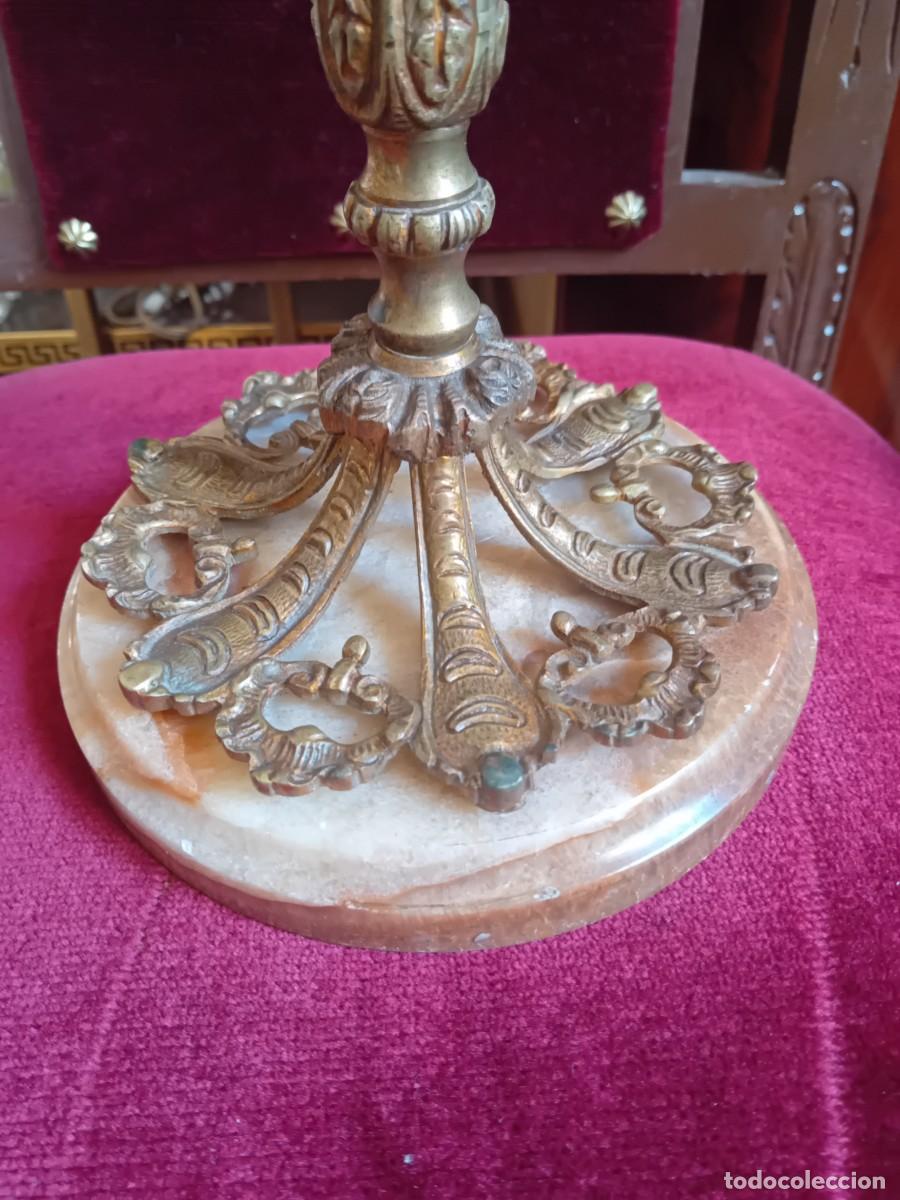 Antig&uuml;edades: Candelabro de bronce con tres brazos d&eacute;cada de los 40/50 - Foto 3