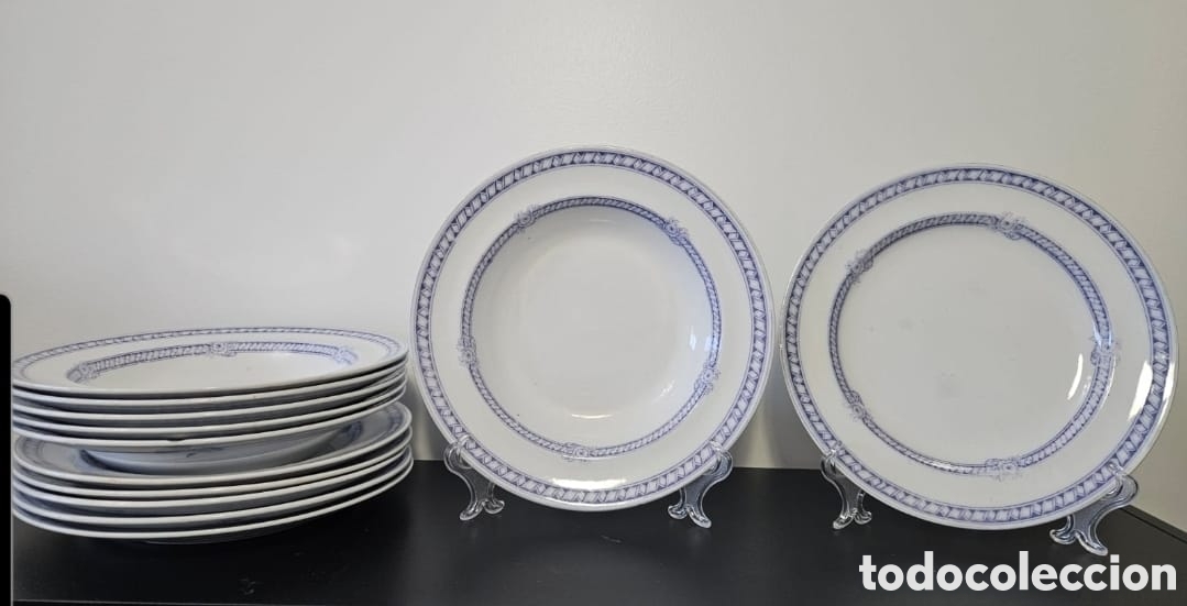 Antig&uuml;edades: Conjunto de Pratos Antigos em Faian&ccedil;a Inglesa &ndash; Decora&ccedil;&atilde;o Cl&aacute;ssica Azul