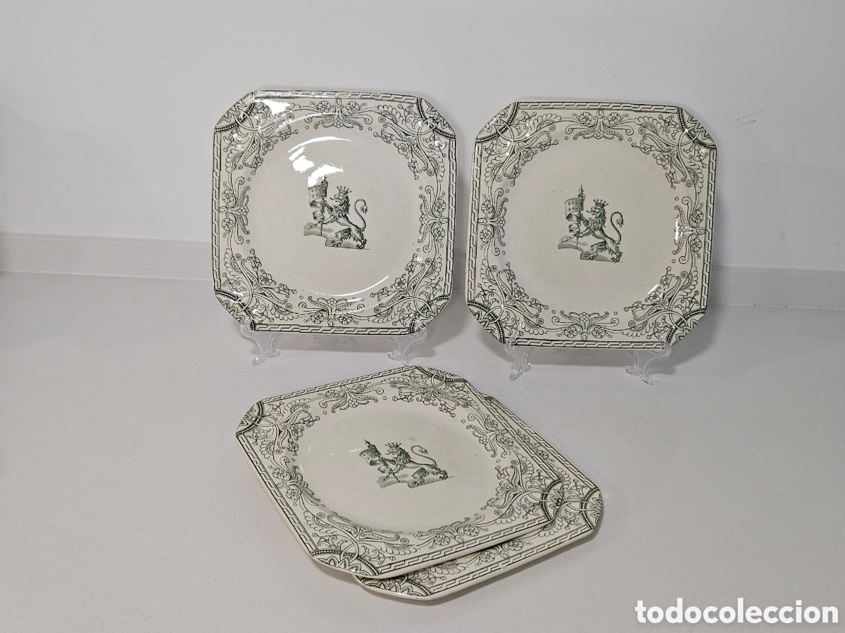 Antig&uuml;edades: Conjunto de 04 Pratos Terre de Fer Saint-Amand Fontana &ndash; Her&aacute;ldica S&eacute;c. XIX-XX