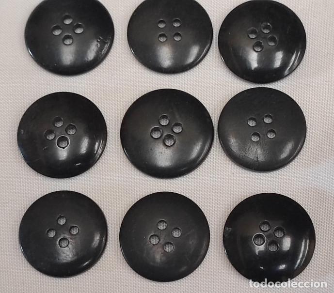 Antig&uuml;edades: LOTE DE 9 BOTONES ANTIGUOS, 21 MM - Foto 3