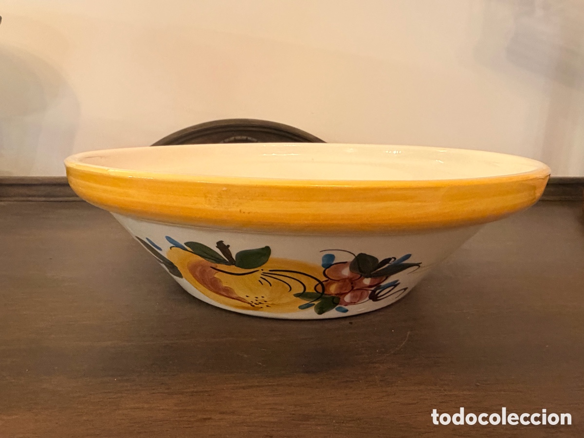Oggetti Antichi: Antiguo frutero artesanal de cer&aacute;mica