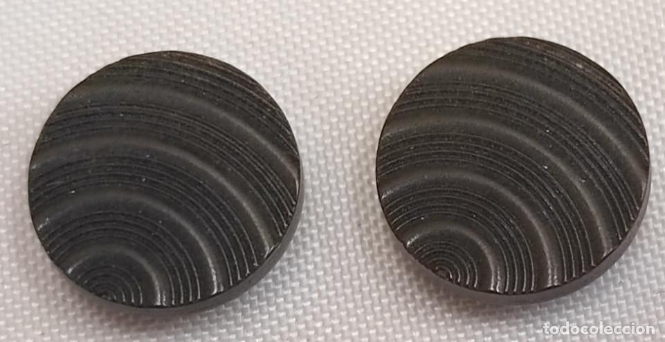 Antiquit&auml;ten: JUEGO DE 2 BOTONES ANTIGUOS, 12 MM