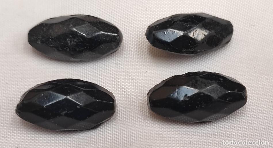 Antiques: JUEGO DE 4 BOTONES ANTIGUOS DE AZABACHE, OVALADOS, SIGLO XIX