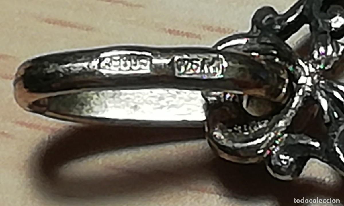 Antig&uuml;edades: Colgante antiguo de plata con la letra C - Foto 2