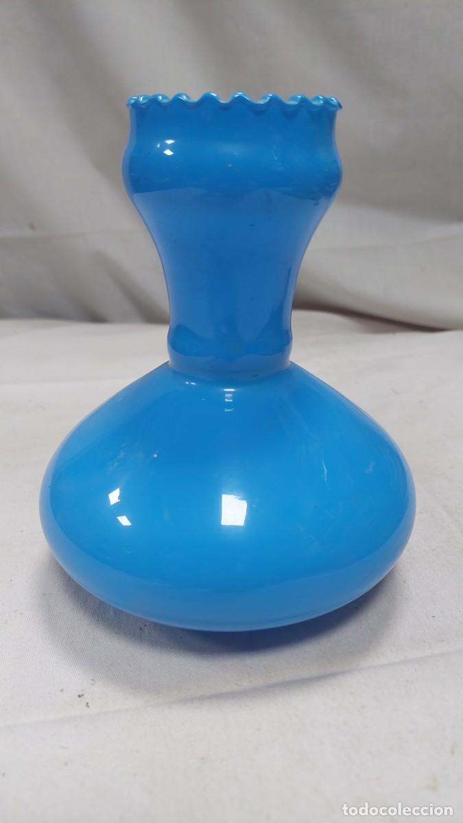 Antig&uuml;edades: Tulipa de cristal azul