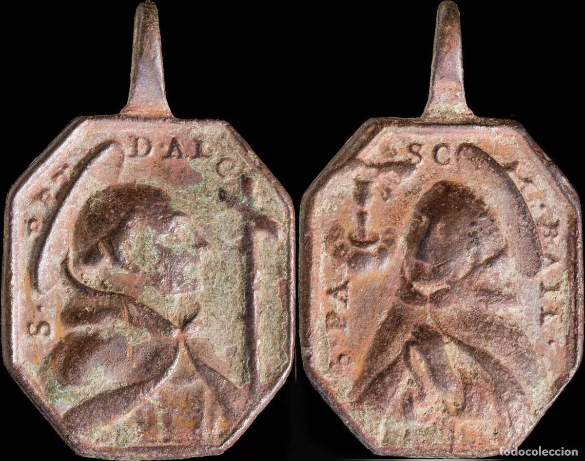 Antiguidades: Medalla Religiosa XVI-XVII S. Pedro Alcantara / S. Pascual Bailon - 29x20 mm.