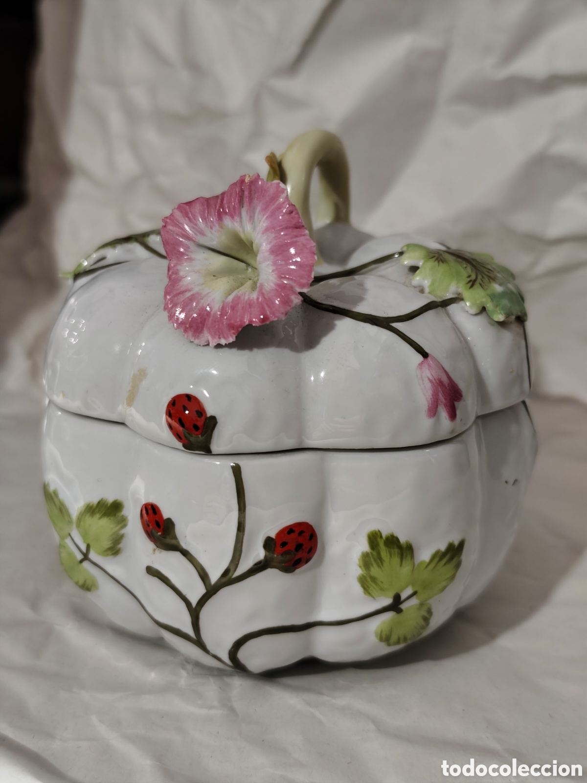 Antig&uuml;edades: Calabaza en porcelana antigua, posiblemente Capodimonte.