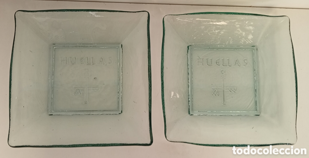 Antig&uuml;edades: .SET 2 PLATOS CUADRADOS DE CRISTAL HUELLAS