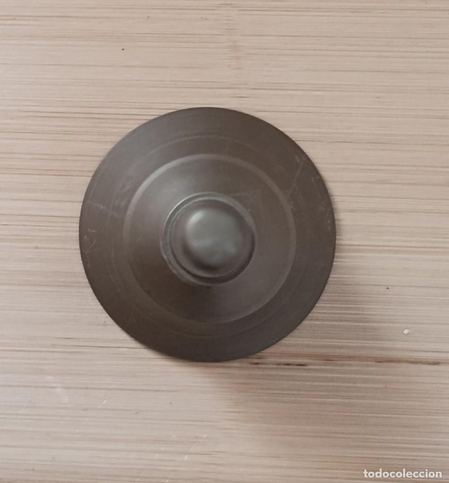 Antig&uuml;edades: Campanilla de Mesa en Bronce Mango Torneado - Foto 4