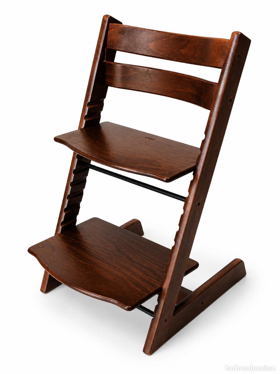Antig&uuml;edades: Silla Evolutiva Stokke Tripp Trapp - Dise&ntilde;o Escandinavo por Peter Opsvik -Madera de Haya Color Nogal