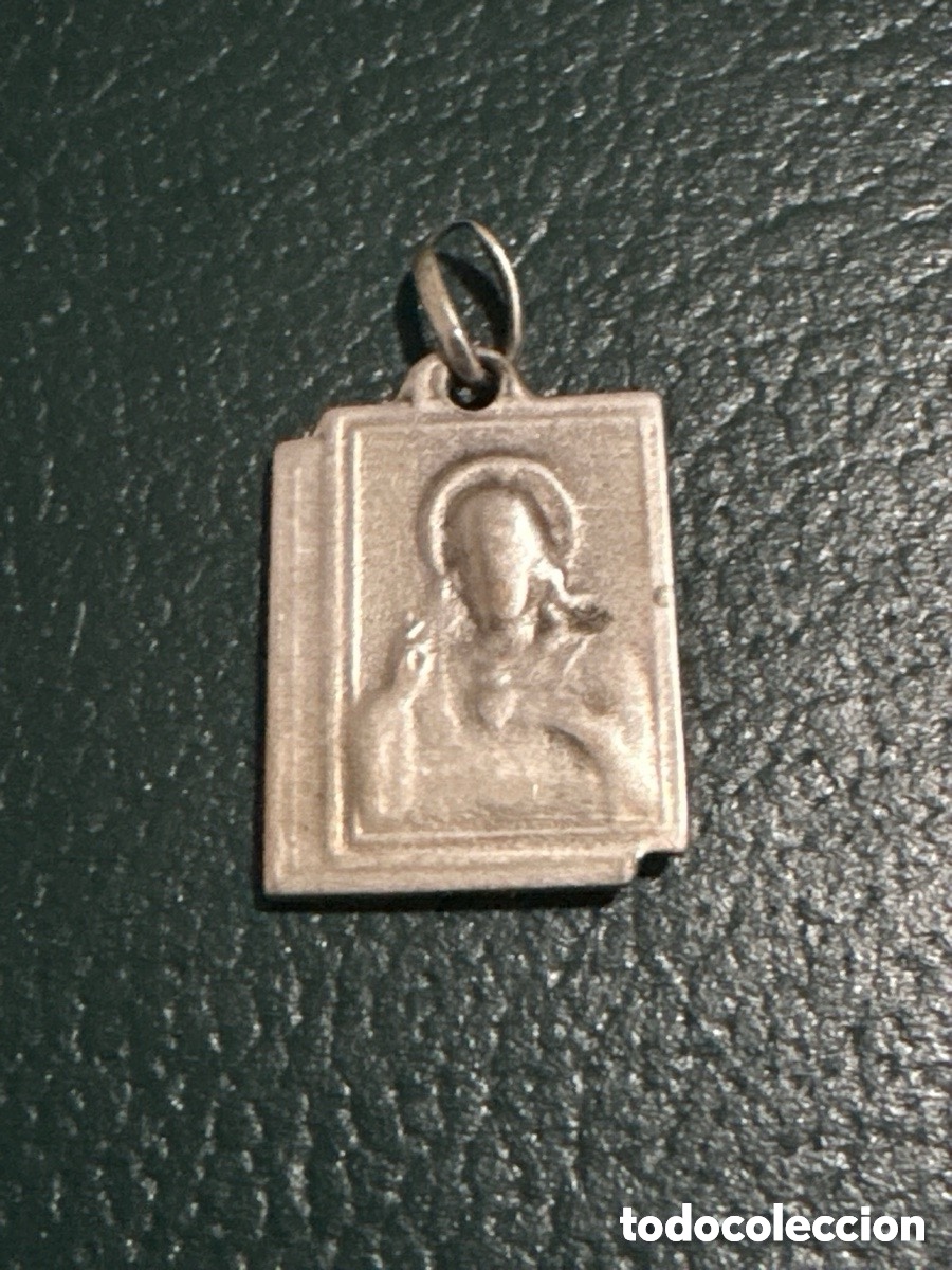 Antig&uuml;edades: Medalla religiosa en plata de ley (A1) - Foto 2