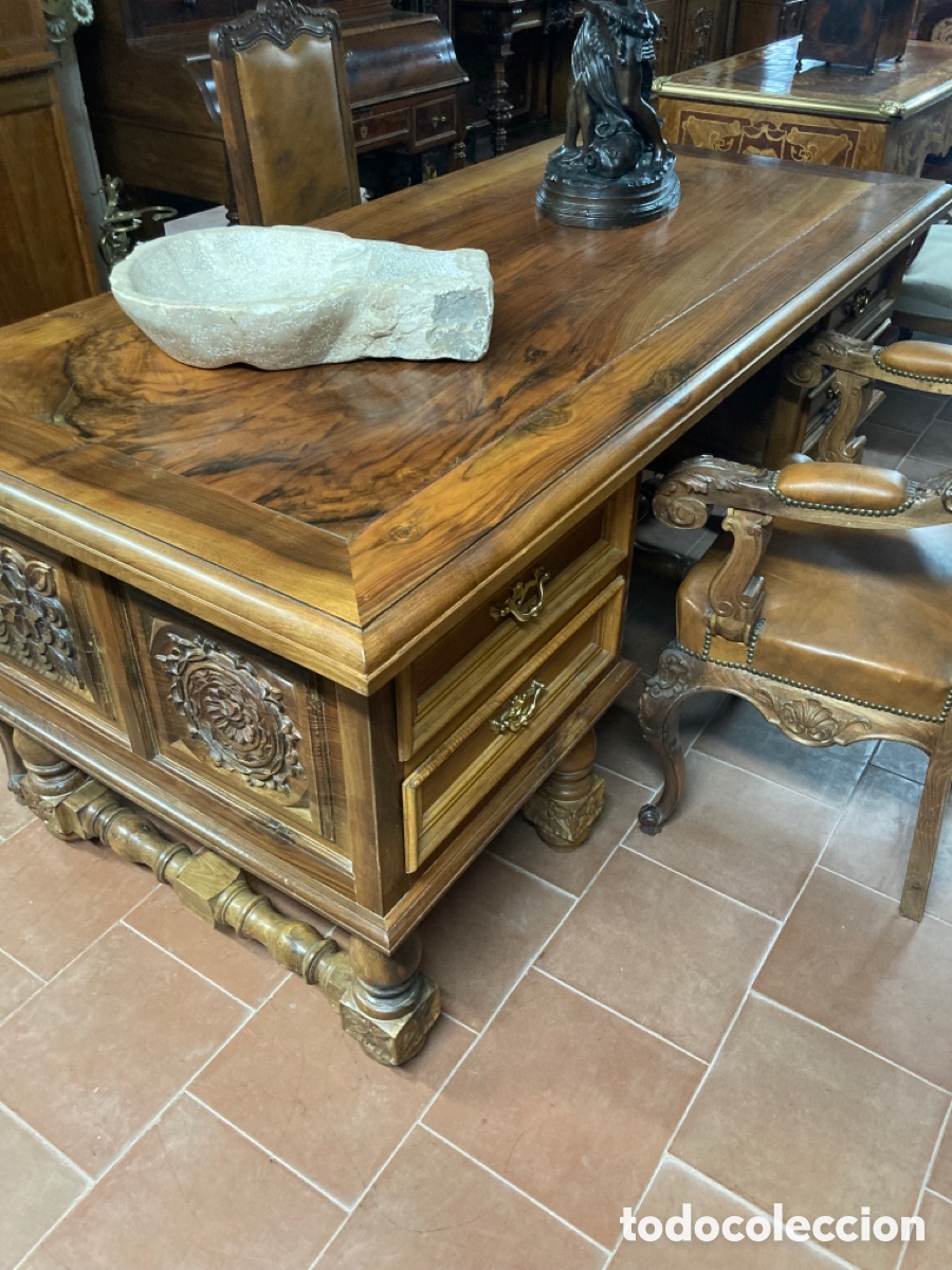 Antig&uuml;edades: Gran despacho de madera de Nogal - Foto 2