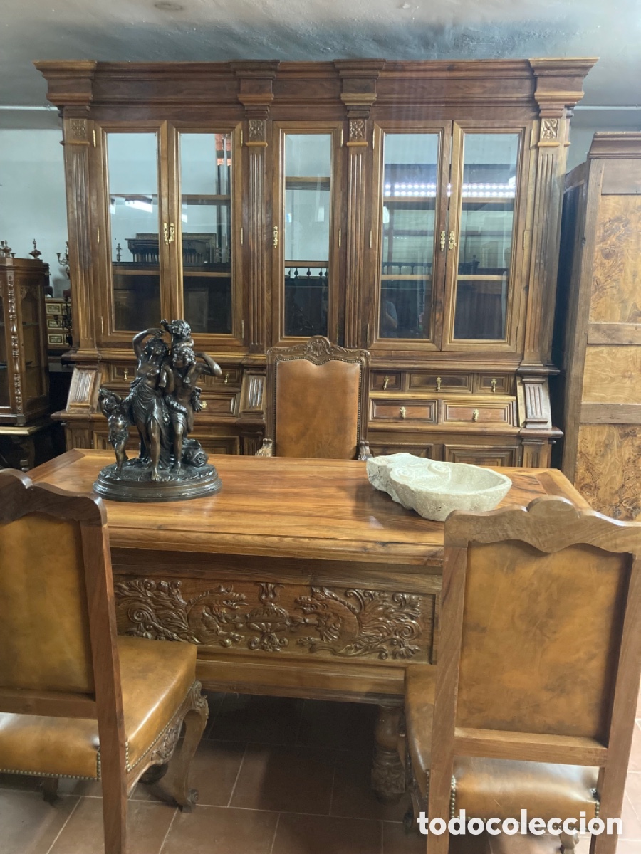 Antig&uuml;edades: Gran despacho de madera de Nogal - Foto 1